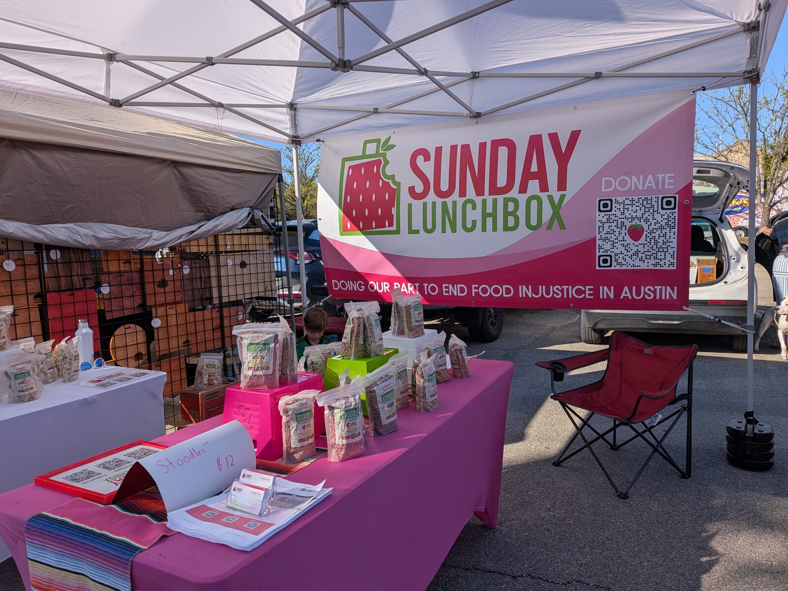 Sunday Lunchbox volunteers with fresh produce